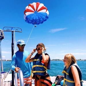 Meet your Posher, Makayla